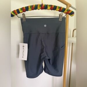 Women’s Athleta Interval Stash High Rise 7" Short